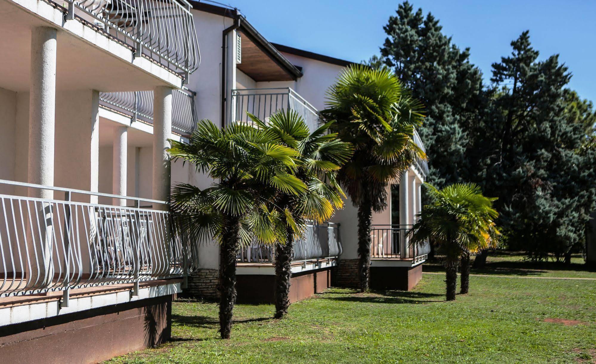 Ai Pini Medulin Resort 외부 사진